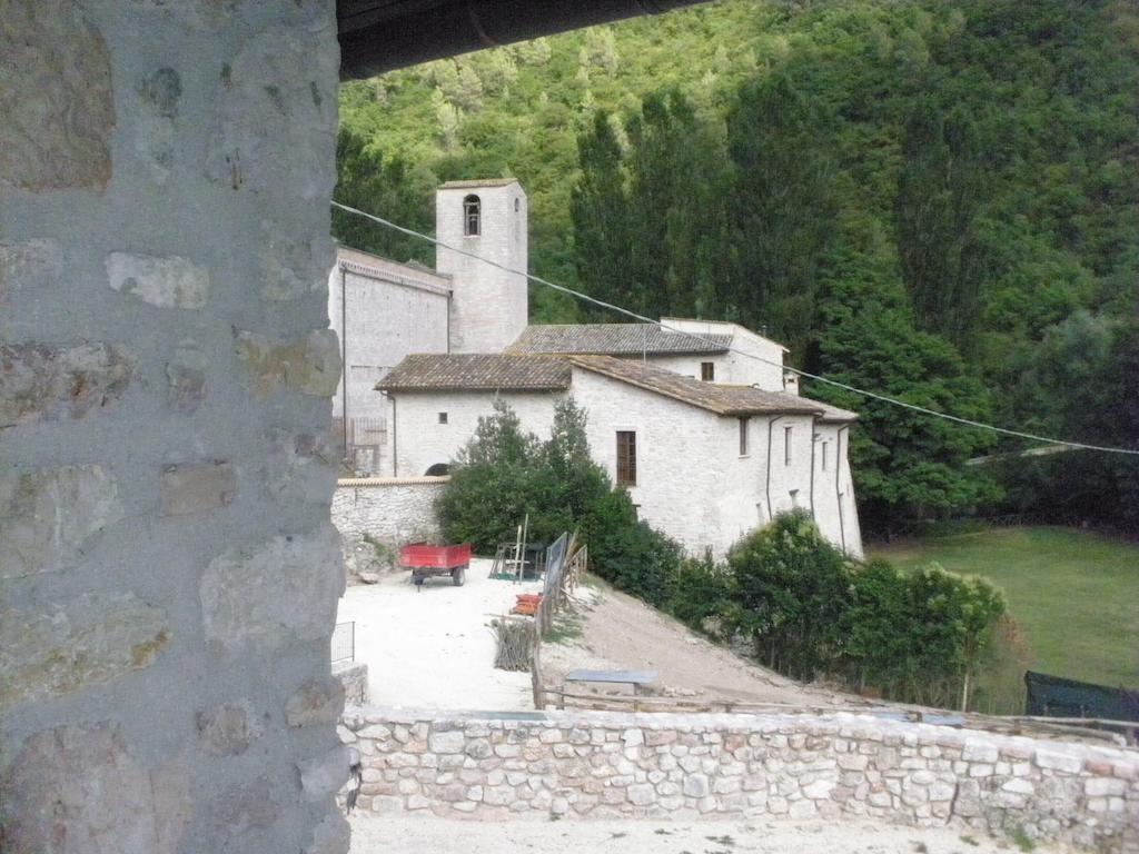Agriturismo Zafferano E Dintorni Sant'Anatolia di Narco Ngoại thất bức ảnh