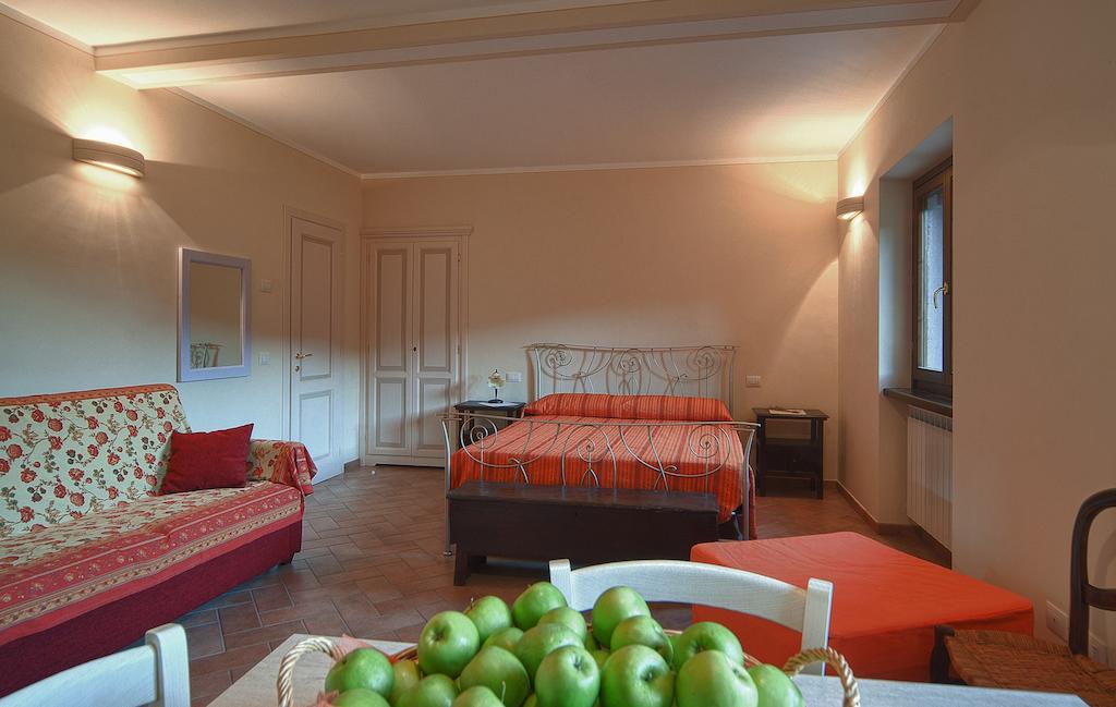 Agriturismo Zafferano E Dintorni Sant'Anatolia di Narco Phòng bức ảnh